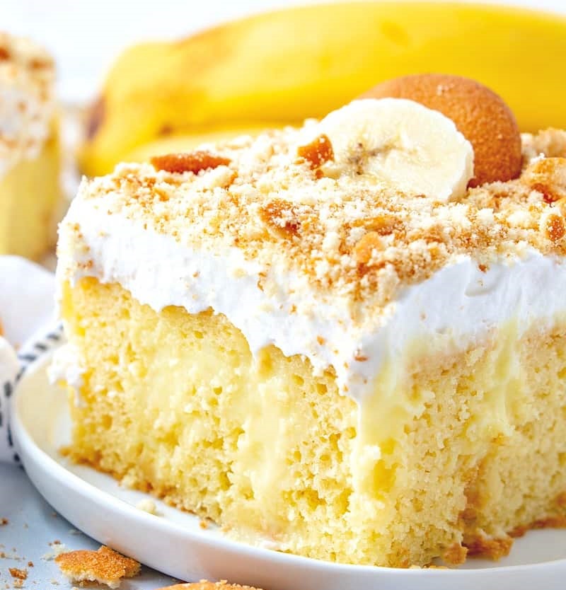 Banana Pudding poke Cake