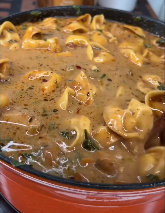 Marry Me Chicken Tortellini Soup